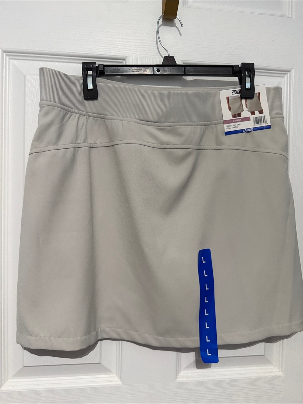 NWT 32 Degrees Cool Navy Athletic Skort with Zippered Pockets. Size Large.